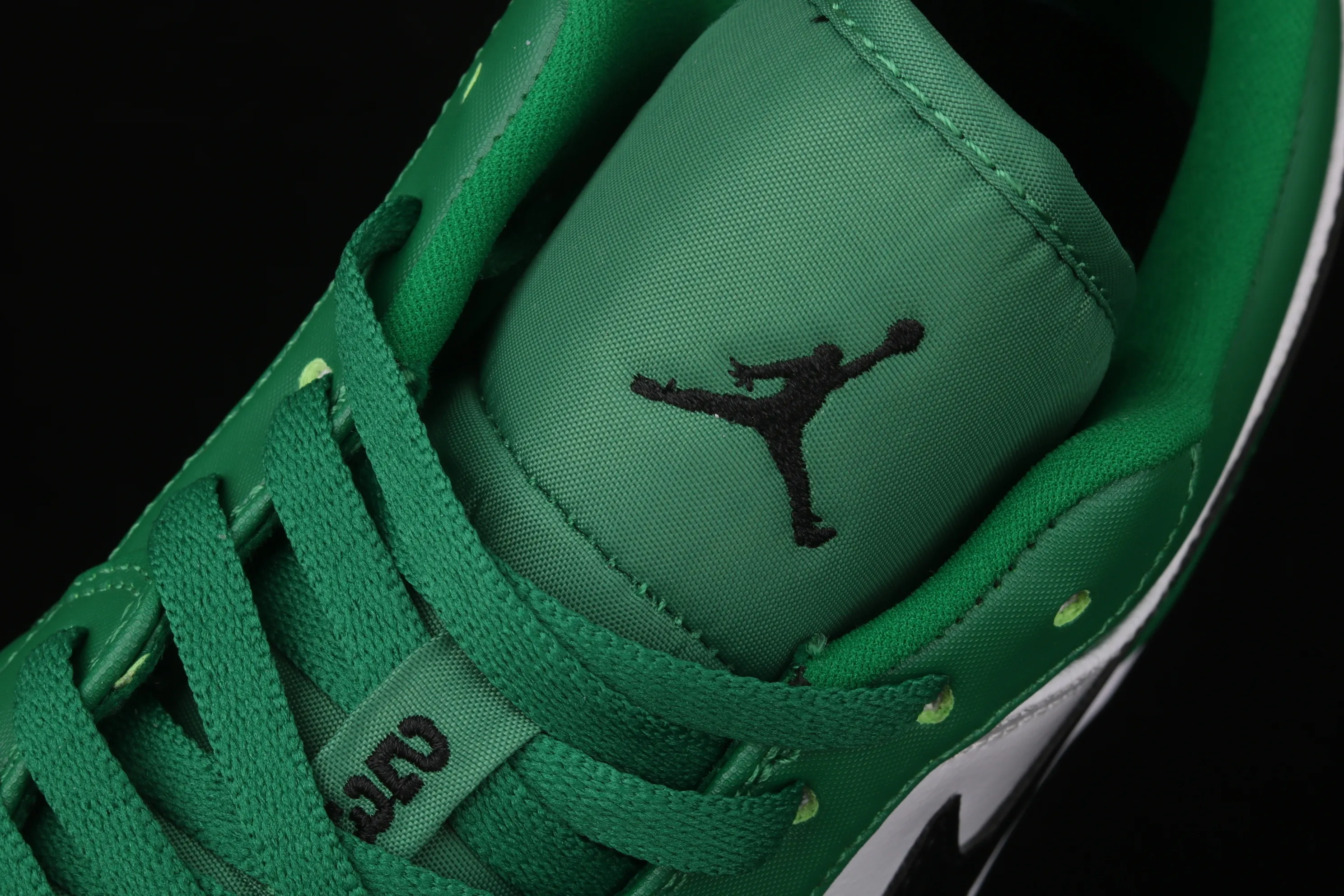 All categories Air Jordan Jordan series basketball shoes Air Jordan 1 Low New version Air Jordan 1 Low AJ1 Joe 1 low top leather cultural and leisure sports sneakers 553558-301